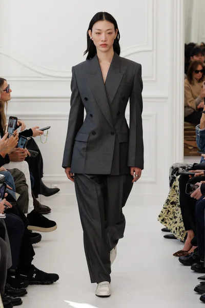 Look 12